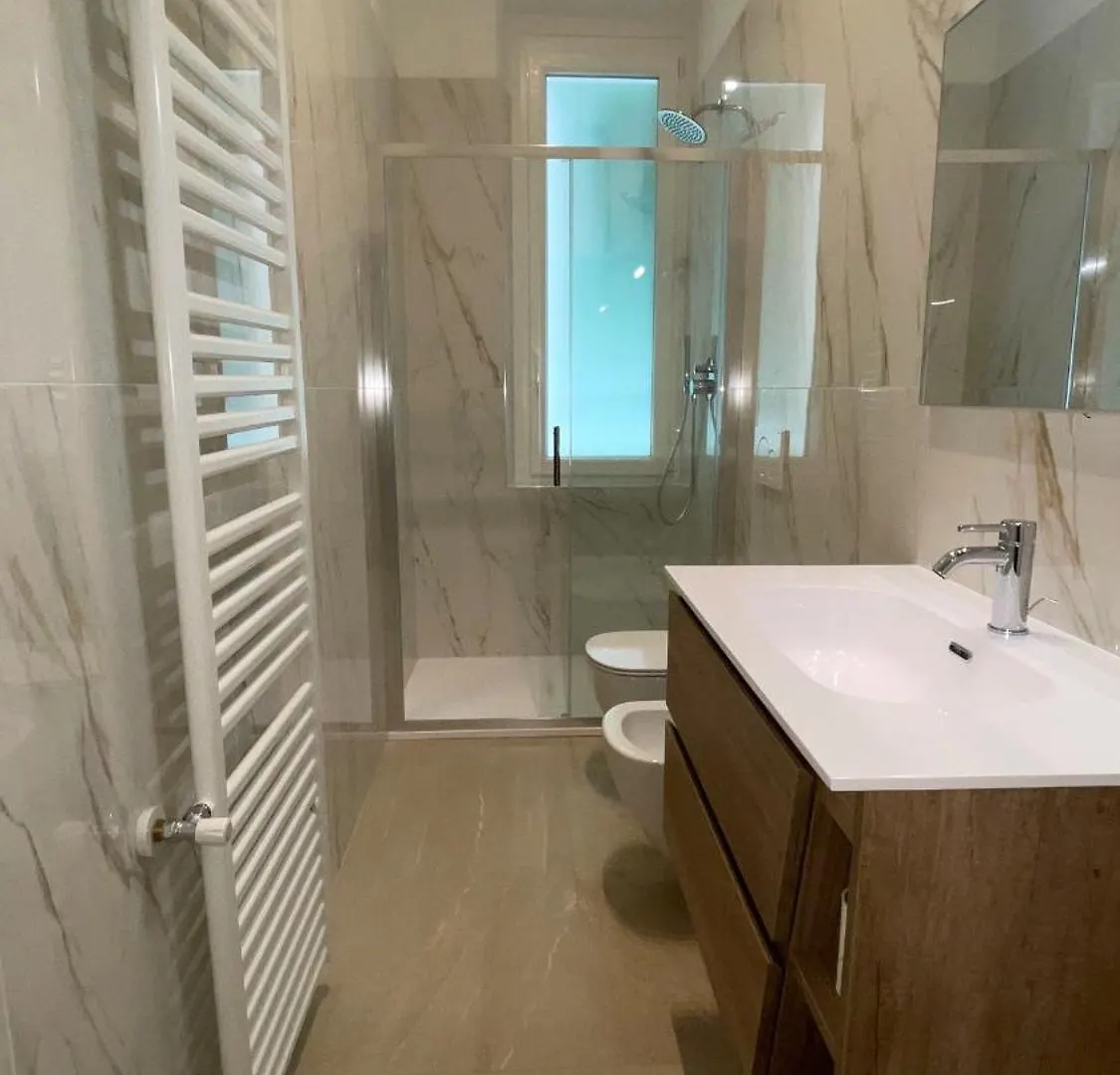 Bilo35 Monza - Policlinico, Centro, Stazione Fs Milano Apartment 0*,