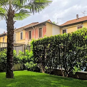 Monza Apartments Apartment